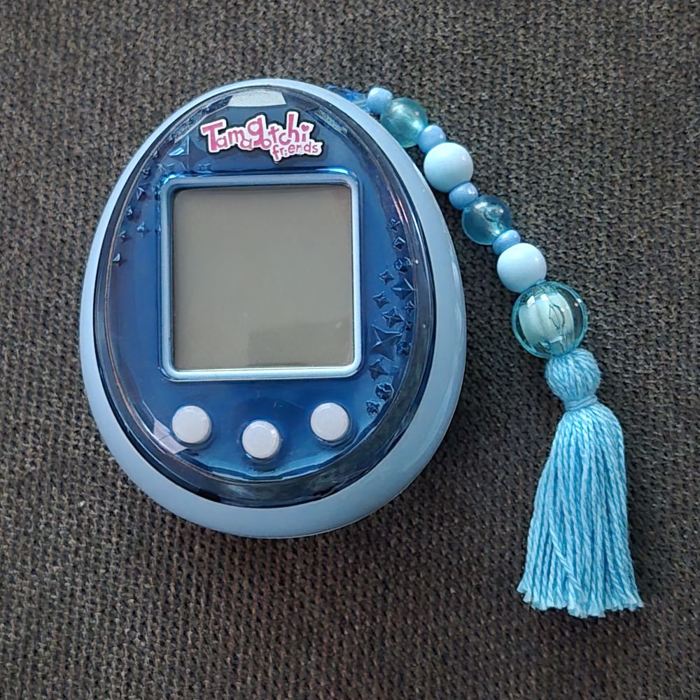 Tamagotchi Friends Blue