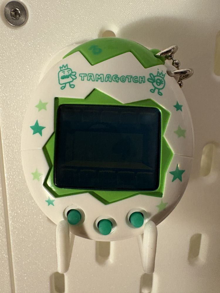 Osutchi White and Green